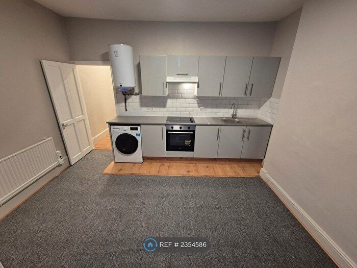 1 Bedroom Flat To Rent In Clarence Road, London, E5