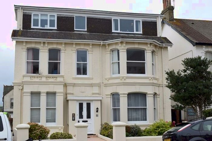 1 Bedroom Flat To Rent In Walsingham Road, Hove, BN3