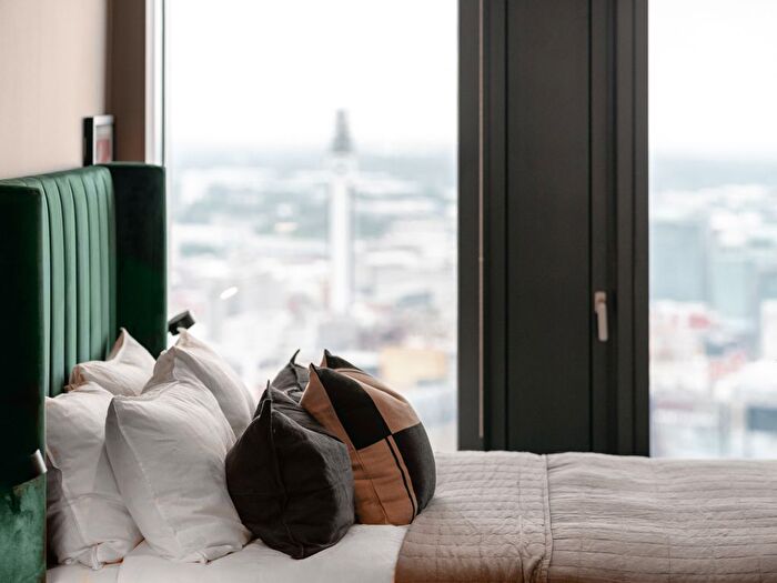 2 Bedroom Flat To Rent In Broad Street, Birmingham, B15