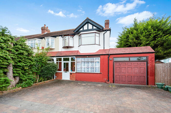 3 Bedroom End Of Terrace House For Sale In Greenwood Close, Morden, SM4