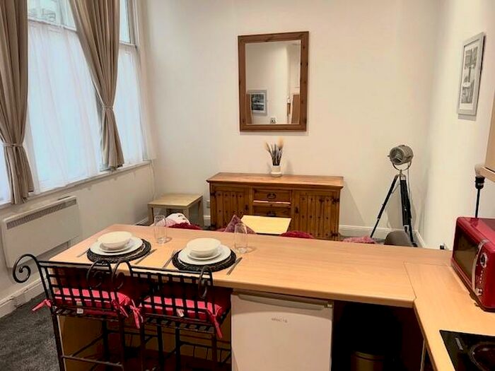 1 Bedroom Apartment To Rent In Cambrian Place, Swansea, SA1