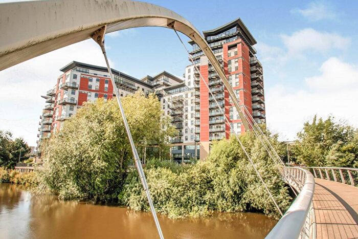 2 Bedroom Apartment To Rent In Riverside Way, Leeds, LS1