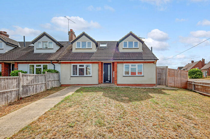 4 Bedroom End Of Terrace House For Sale In Roxwell, CM1