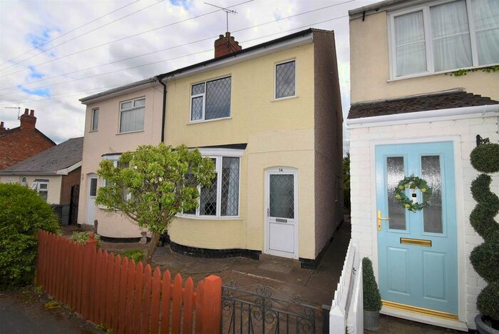 2 Bedroom Semi-Detached House To Rent In Bowling Green Road, Hinckley, LE10