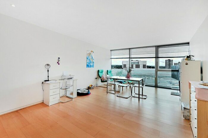 2 Bedroom Flat To Rent In Albion Riverside, SW11