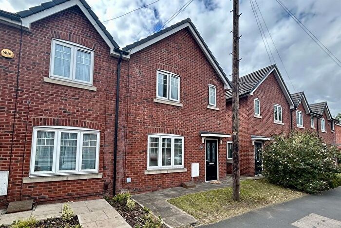 3 Bedroom End Terrace House For Sale In Councillor Lane, Cheadle Hulme, SK8
