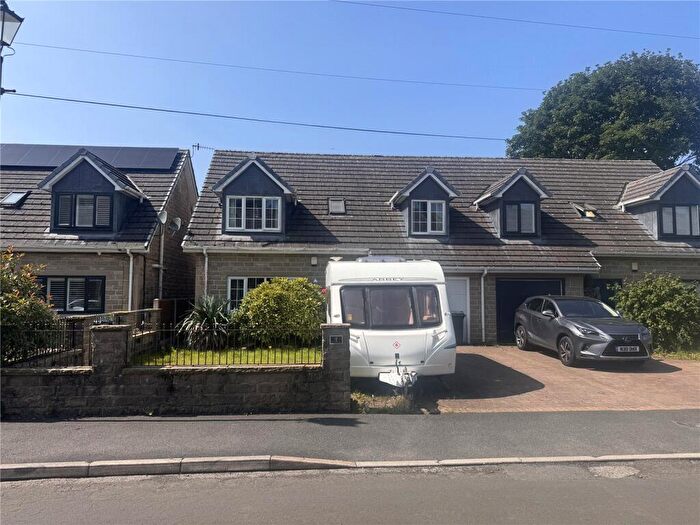 4 Bedroom Semi-Detached House To Rent In Industry Street, Whitworth, Rochdale, Lancashire, OL12