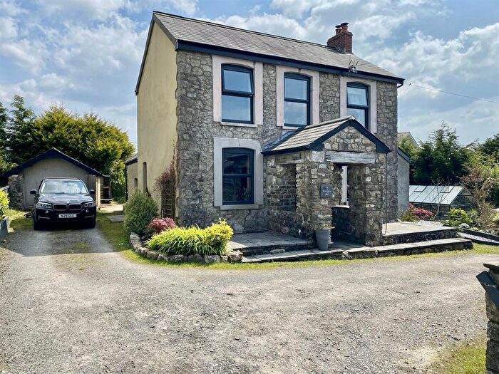 3 Bedroom Detached House For Sale In Rhosfa Road, Upper Brynamman, Ammanford, SA18