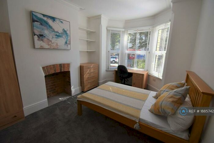 6 Bedroom Terraced House To Rent In Erleigh Road, Reading, RG1