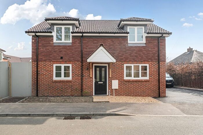 3 Bedroom Detached House For Sale In Hole Lane, Bentley, Farnham, GU10