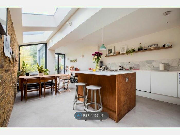 3 Bedroom Terraced House To Rent In Campbell Rd, London, E17