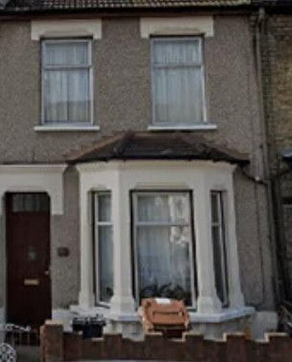 4 Bedroom Terraced House To Rent In Faircross Avenue, Barking, Essex, IG11