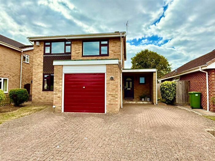 4 Bedroom Detached House For Sale In Rawston Close, Swindon, SN3