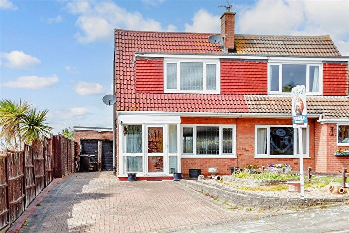 3 Bedroom Semi-Detached House For Sale In Crockenhall Way, Istead Rise, Gravesend, Kent, DA13