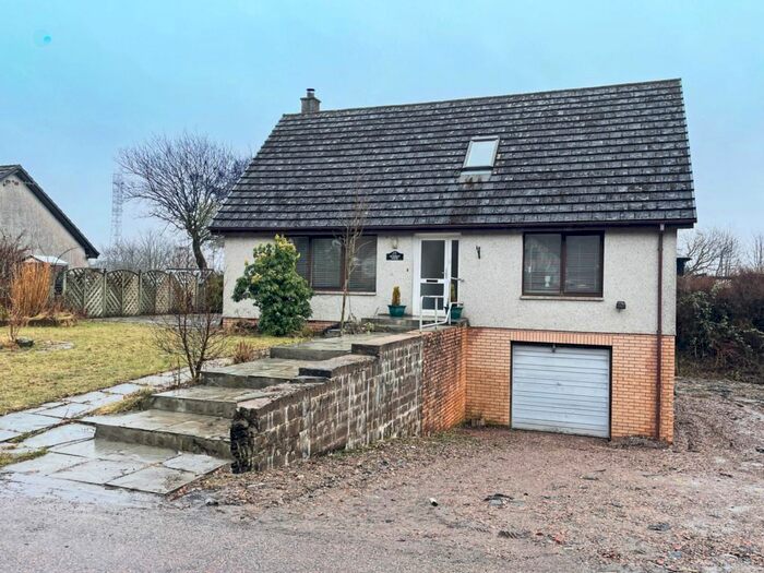 4 Bedroom Detached House For Sale In Summit View, Banavie, Fort William, PH33