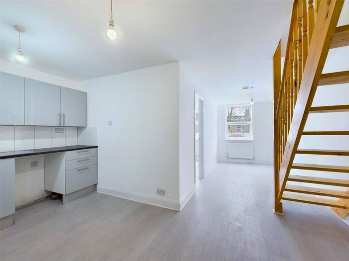 3 Bedroom Property To Rent In Leytonstone Road, Stratford, London, E15