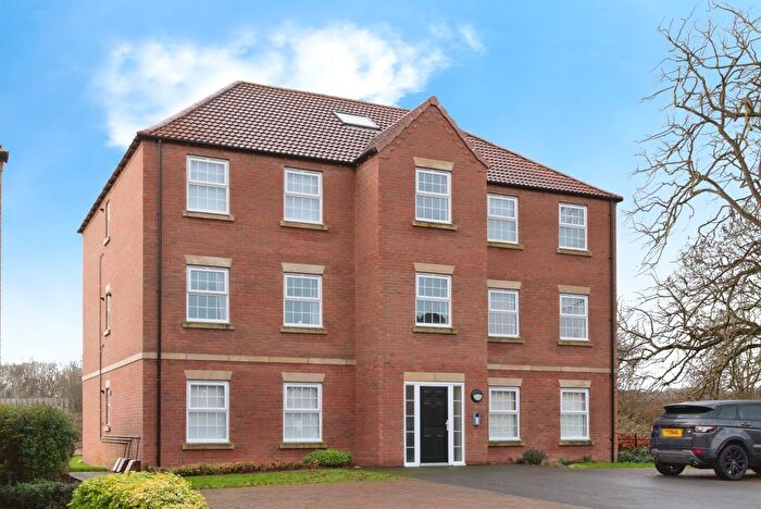 2 Bedroom Flat For Sale In Vickerman Close, Anlaby, Hull, HU10
