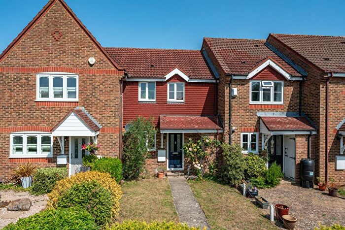 2 Bedroom Terraced House For Sale In Manor Way, Croxley Green, WD3