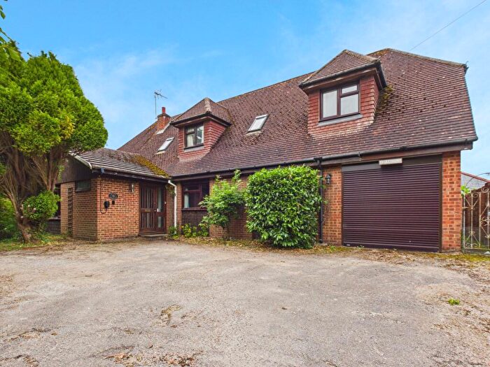 5 Bedroom Detached House For Sale In Admoor Lane, Bradfield, RG7