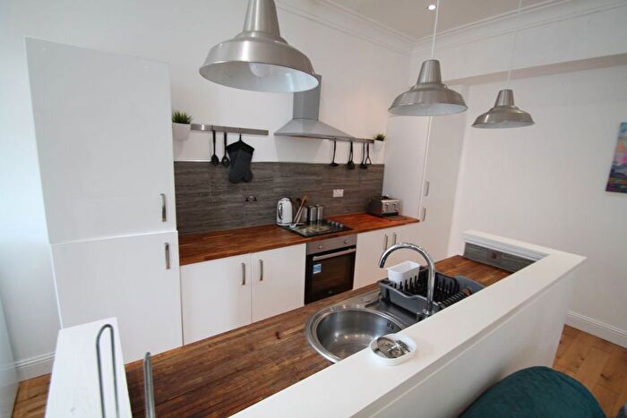 4 Bedroom Flat To Rent In Union Street, Dundee, DD1