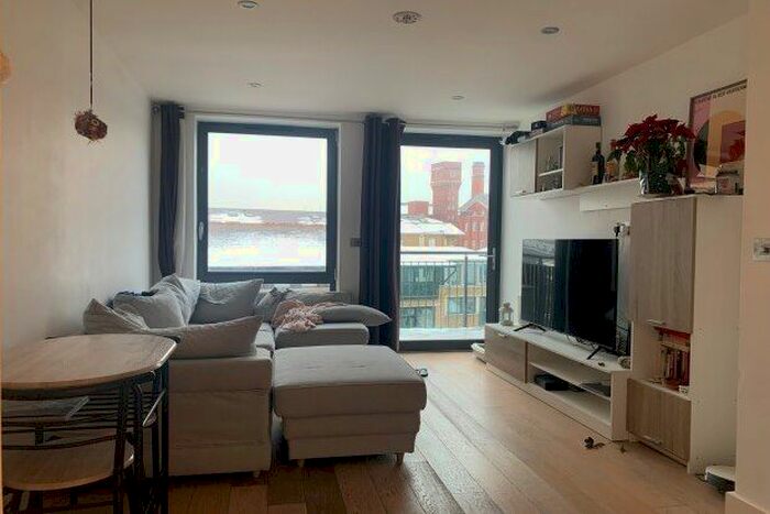 2 Bedroom Property To Rent In Fairfield Road, London, E3