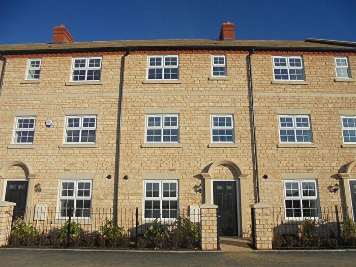 4 Bedroom Terraced House To Rent In Langton Walk, Stamford, PE9