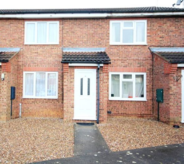2 Bedroom Terraced House To Rent In Cypress Close, Sleaford, Lincolnshire, NG34