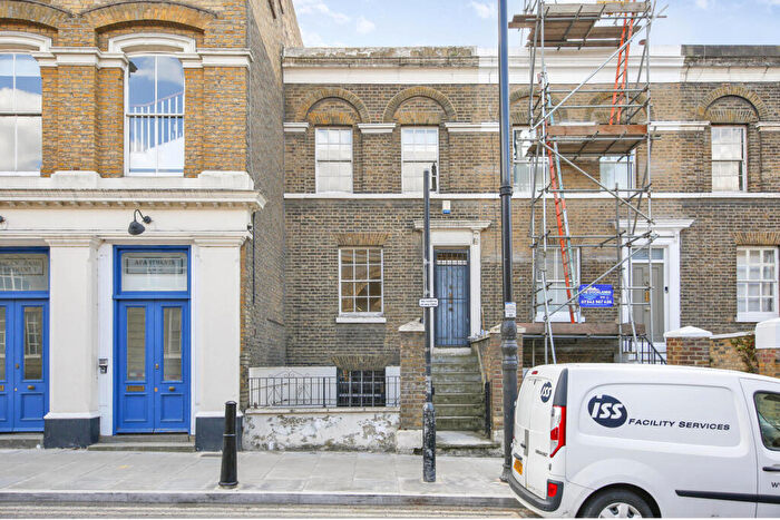 3 Bedroom House For Sale In Fairfield Road, London, E3