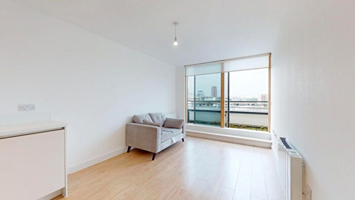 1 Bedroom Flat To Rent In Trundleys Road, London, SE8