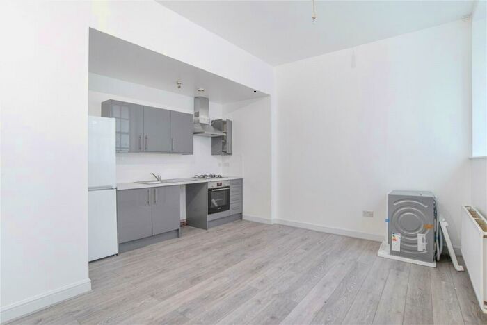 1 Bedroom Apartment To Rent In Rivington Street, Shoreditch, London, EC2A