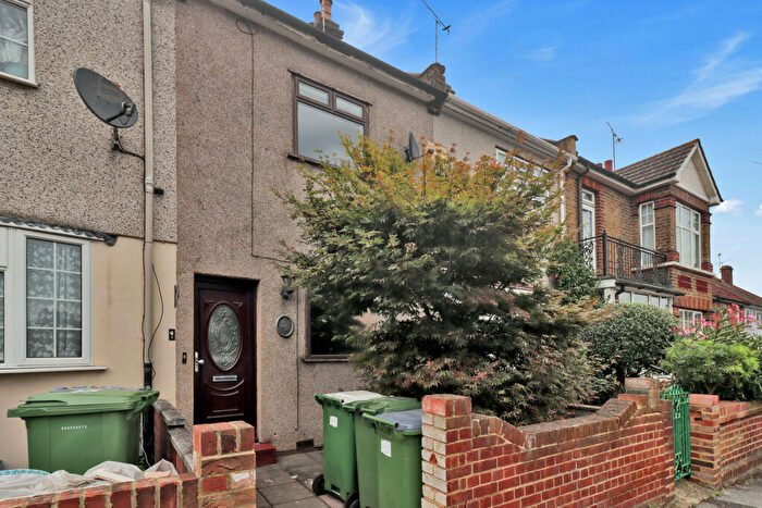 2 Bedroom Terraced House To Rent In Peareswood Road, Erith, DA8