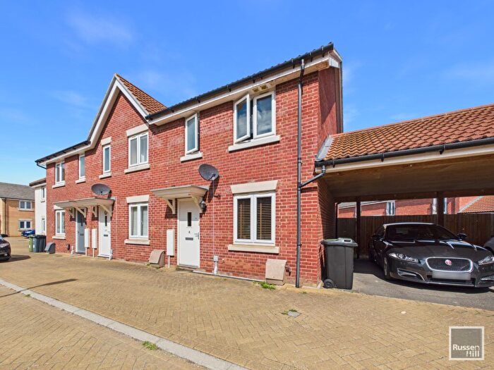 3 Bedroom Semi-Detached House For Sale In Brian Mccarter Gardens, Queens Hill, NR8