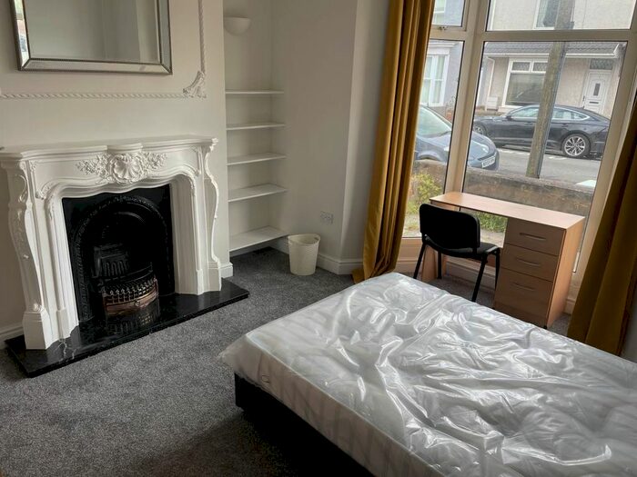 5 Bedroom Property To Rent In Marlborough Road, Brynmill, Swansea, SA2