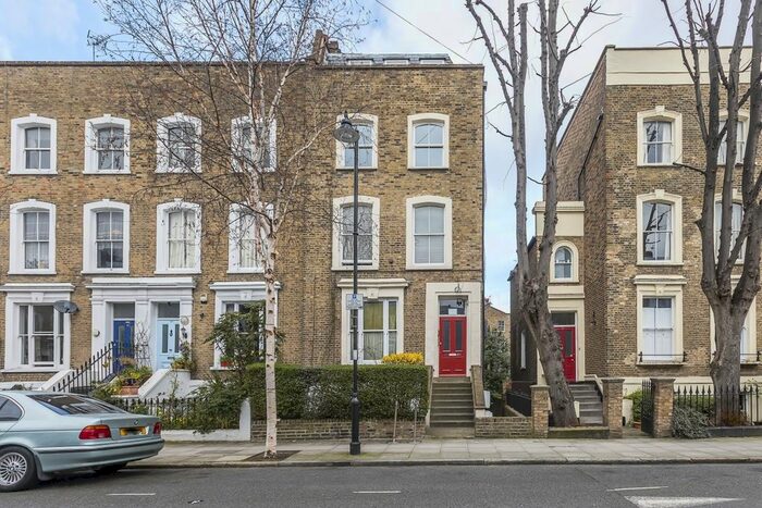 2 Bedroom Flat To Rent In Northchurch Road, London, N1