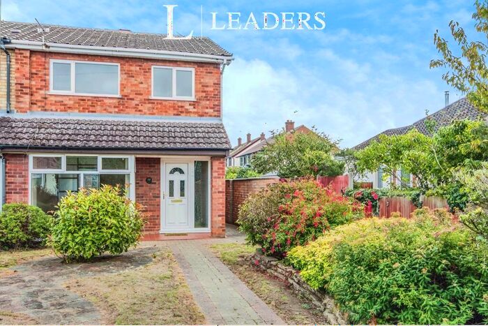 3 Bedroom End Of Terrace House To Rent In Gorleston Road, NR32