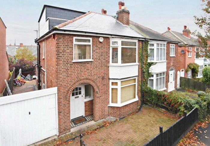 4 Bedroom Semi-Detached House For Sale In Westcotes Drive, Leicester, LE3
