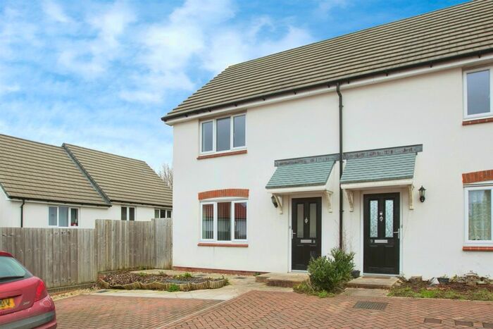2 Bedroom Semi-Detached House For Sale In Orchard Close, Puriton, Bridgwater, TA7