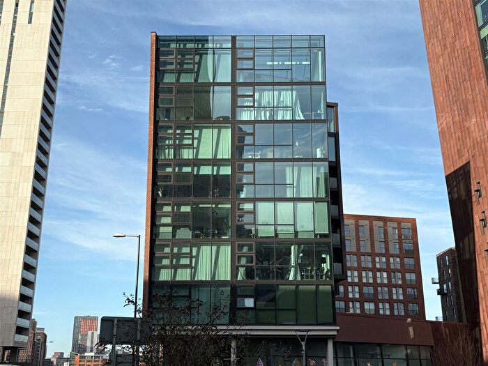 2 Bedroom Flat For Sale In Islington Wharf, Great Ancoats Street, Manchester, M4