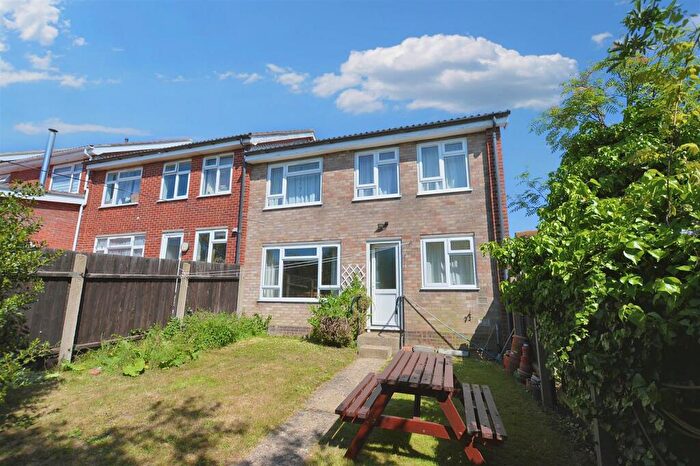 4 Bedroom End Of Terrace House For Sale In Lawson Way, Sheringham, NR26