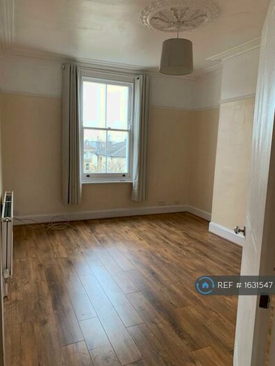 2 Bedroom Flat To Rent In Redland, Bristol, BS6