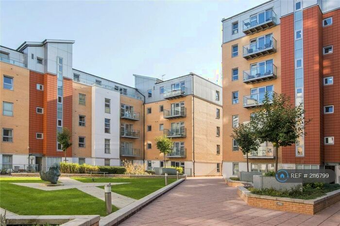 1 Bedroom Flat To Rent In Queen Mary Avenue, London, E18