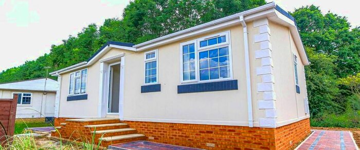 2 Bedroom Mobile/park Home For Sale In St Dominic Residential Park, Callington, Cornwall, PL17