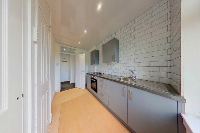 2 Bedroom Flat To Rent In Crathie Place, Douglas And Angus, Dundee, DD4