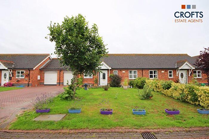 2 Bedroom Semi-Detached Bungalow For Sale In Garden Village, North Killingholme, DN40