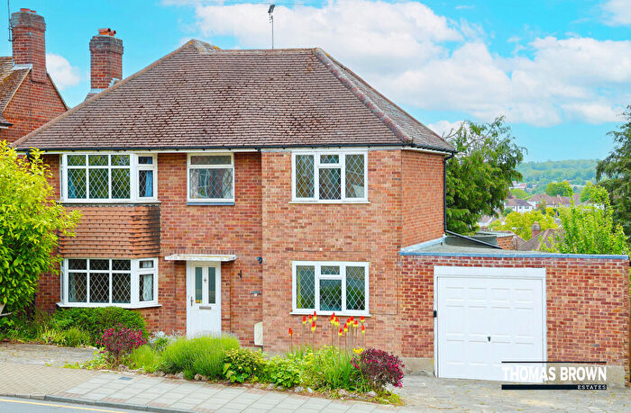 4 Bedroom Detached House For Sale In Newstead Avenue, Orpington, BR6