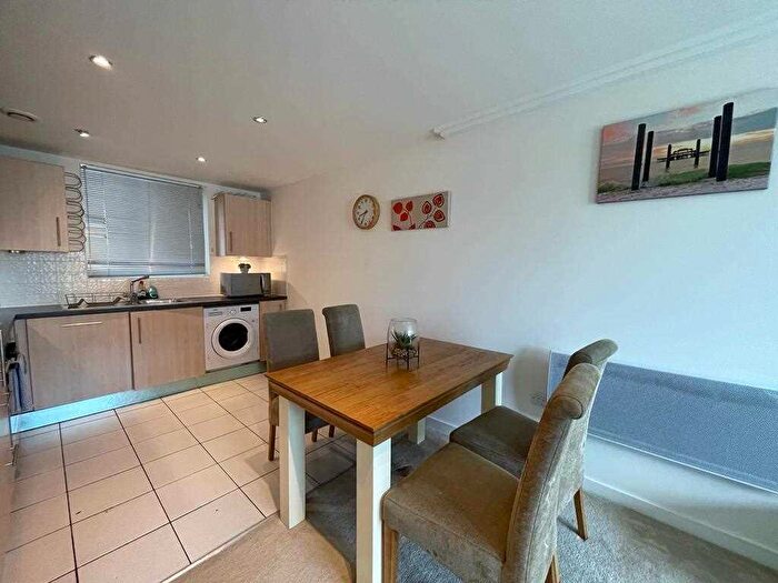 2 Bedroom Apartment To Rent In Horsted Court, City Point, Brighton, BN1