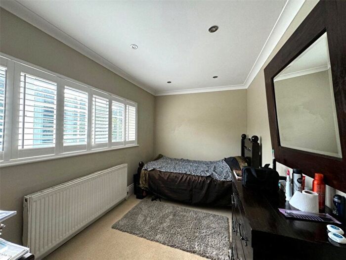 1 Bedroom Property To Rent In Oakhurst Rise, Carshalton, SM5