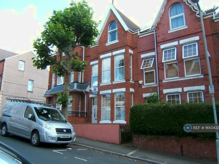 5 Bedroom Terraced House To Rent In Bernard St, Swansea, SA2