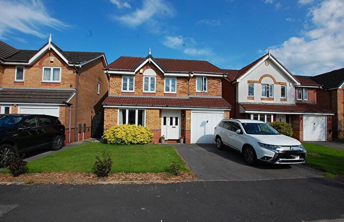 4 Bedroom Detached House For Sale In Cedar Avenue, Stalybridge, Greater Manchester, SK15