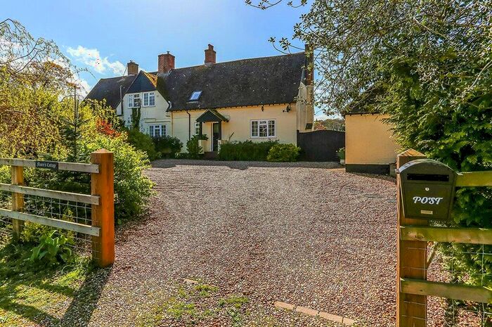 3 Bedroom Semi-Detached House For Sale In Carters Clay Road, Lockerley, Romsey, Hampshire, SO51